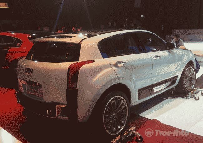 Живые фото Qoros 2 SUV с Шанхайского автосалона