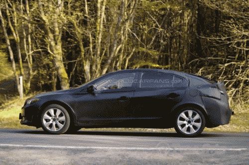 Новая генерация Honda Civic в кузове Acura ILX проходит тестирование