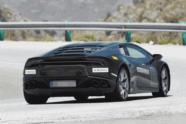 Lamborghini вывела на тесты новую версию Huracan