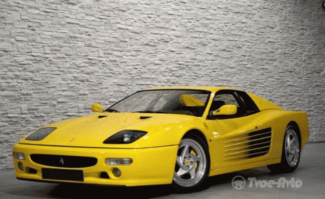 Ferrari Testarossa разных годов будут проданы на аукционе