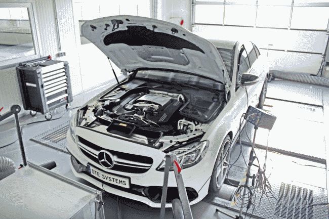 Ателье DTE-Systems создало тюнинг-пакет для Mercedes-Benz C63 AMG 