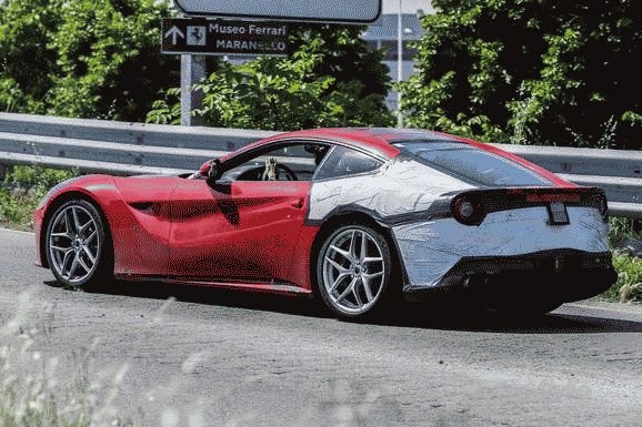 Ferrari обновила спорткар F12 Berlinetta