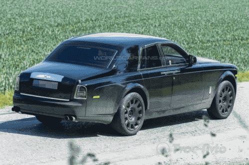 Кроссовер Rolls-Royce Cullinan замечен на тестировании