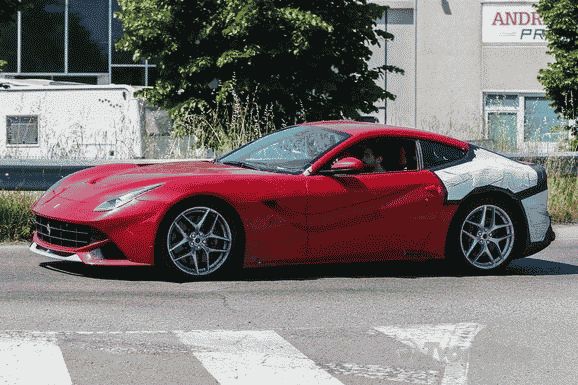 Обновленный Ferrari F12 Berlinetta станет 780-сильным