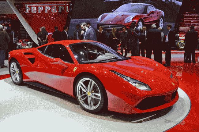 Новый спорткар Ferrari получит легендарное название Dino 