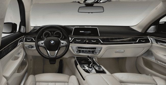 Компания BMW провела официальную презентацию седана 7-Series 2016 модельного года