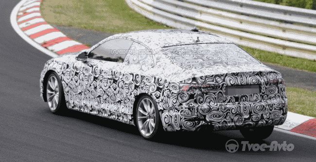В Германии на трассе Нюрбургринг проходит испытание нового поколения Audi A5 Coupe