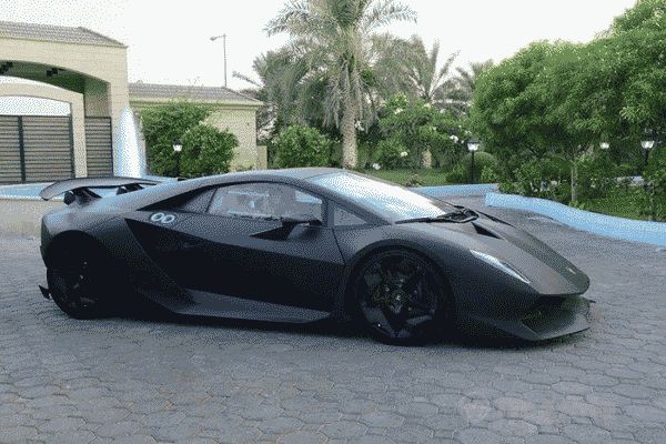 Редкий суперкар Lamborghini Sesto Elemento продают за 3 млн. евро