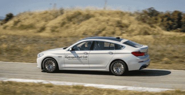Официально рассекречены новые водородные прототипы BMW