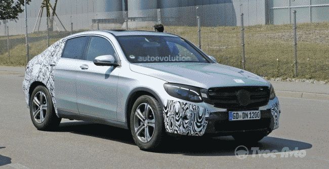 Прототип кросс-купе Mercedes-Benz GLC Coupe снова попался фотошпионам