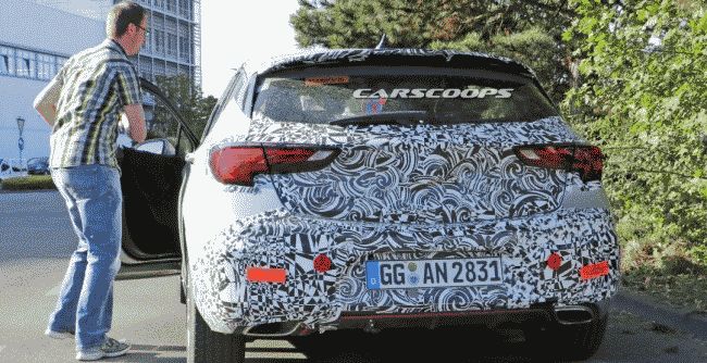 Компания Opel вывела на тесты «подогретую» версию Astra GSi