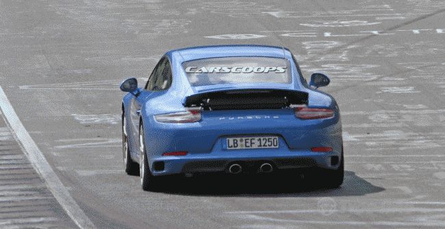 Porsche снова отправила купе 911 на тесты без камуфляжа