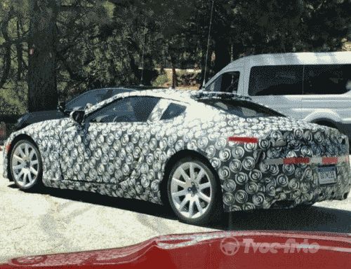 В Сеть попали первые шпионские фото прототипа Lexus LF-LC