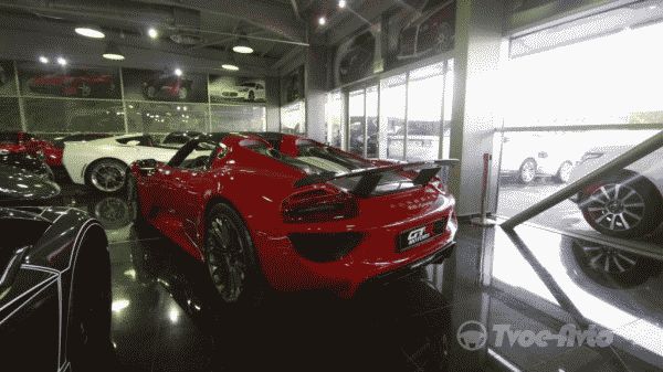 В Дубае редкий красный Porsche 918 Spyder выставлен на продажу