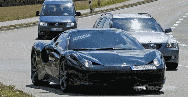 Ferrari работает над возрожденным суперкаром Dino