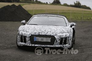 На тестах возле Нюрбургринга впервые замечен открытый Audi R8 Spyder