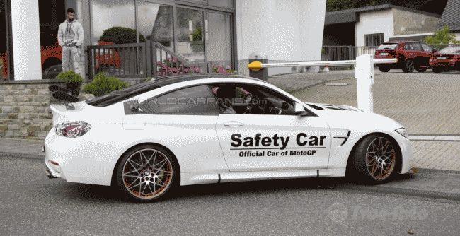 Серийная версия "заряженного" BMW M4 GTS проходит тесты на Нюрбургринге