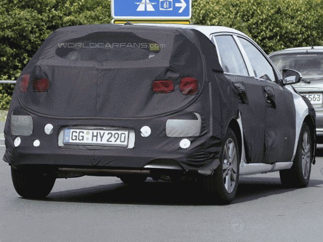 «Заряженный» Hyundai i30 продолжают тестировать