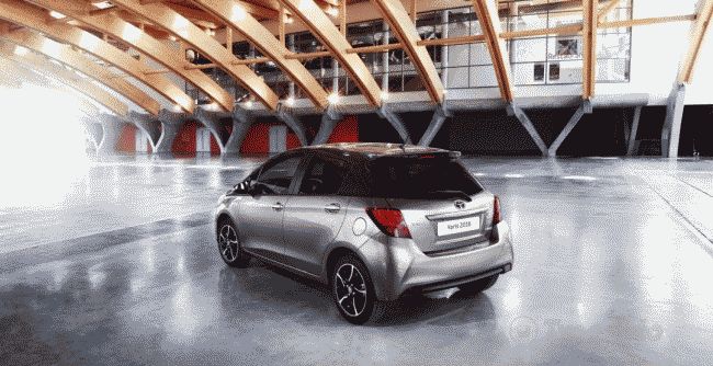 Toyota презентует во Франкфурте двухцветные версии Yaris 2016 