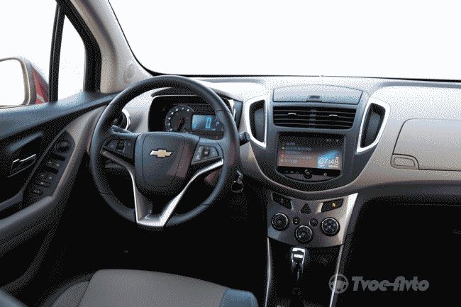 У официальных дилеров Chevrolet в России появился внедорожник Tracker