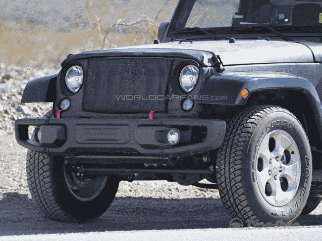 Jeep впервые вывел на тесты Wrangler нового поколения
