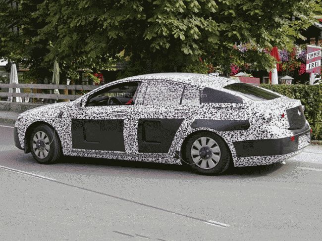 Предсерийный Opel Insignia нового поколения впервые замечен на тестах