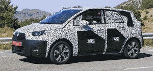 Компактвэн Opel Meriva впервые замечен на тестах