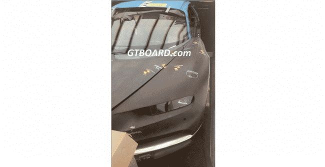 В Сети появились снимки рабочей версии Bugatti Chiron