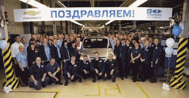 С конвейера "GM-АВТОВАЗ" в Тольятти сошел 600 000-й Chevrolet Niva 