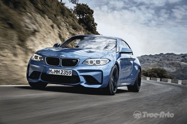 BMW провел презентацию 365-сильного "BMW M2"