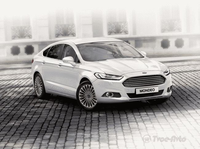 Ford в России объявил о продажах премиальной комплектации Ford Mondeo 