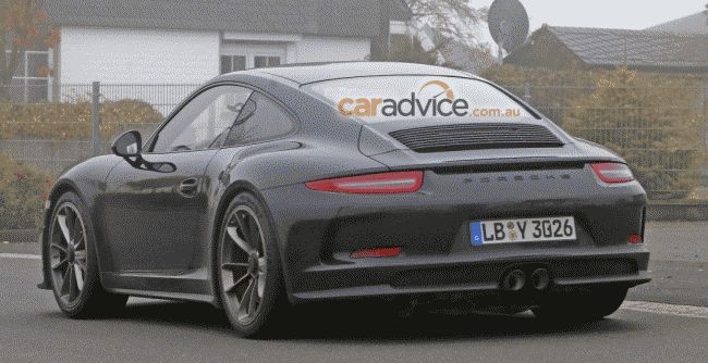 На тестах впервые замечено юбилейное купе Porsche 911 R 