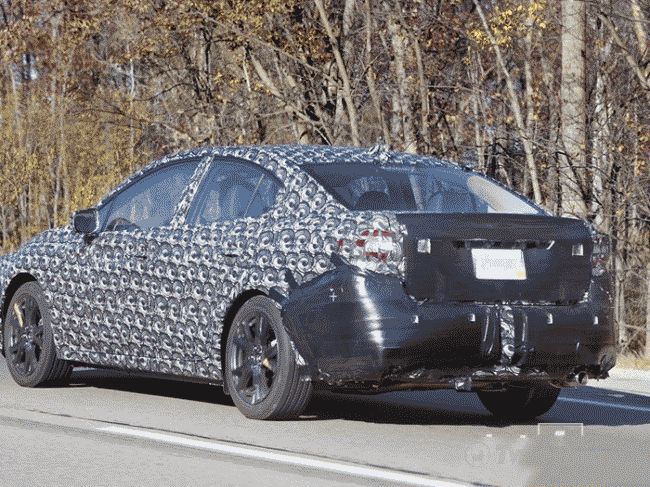 Subaru вывела на тесты новую Impreza