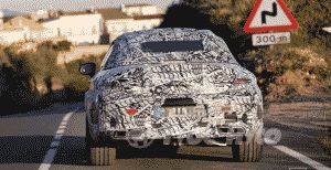 В Сети опубликованы шпионские фото кабриолета Mercedes-AMG C63