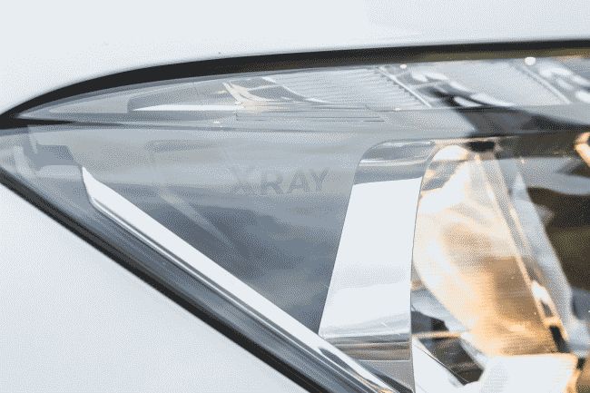 «АвтоВАЗ» рассекретил внешность серийного Lada Xray