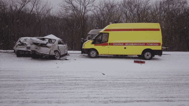 В Приморье 2 человека погибли в лобовом столкновении двух автомобилей «Тойота»