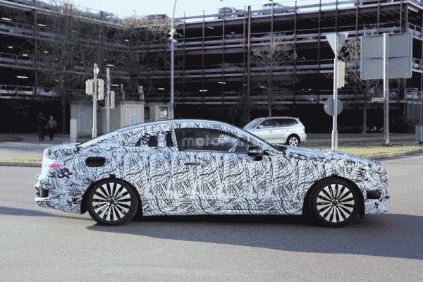 Mercedes-Benz E-Class Coupe замечен на дорогах Германии
