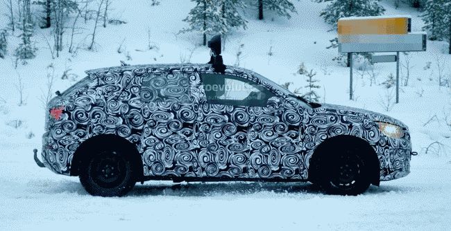 Маленький кроссовер Audi Q2 проходит испытания холодом
