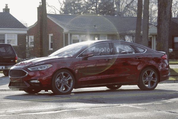 Внешность обновленного Ford Fusion рассекречена на шпионских фото