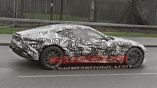 Новый Aston Martin DB11 замечен на тестах