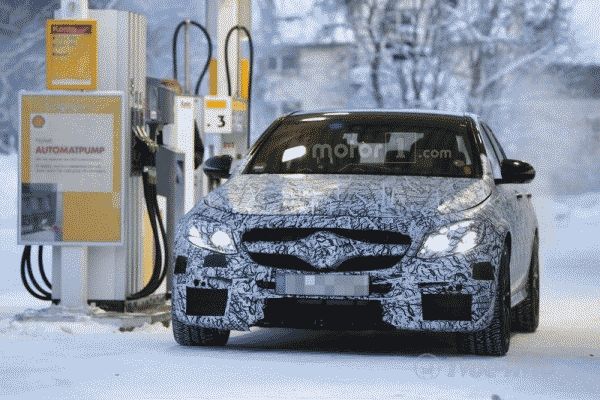 Новый Mercedes-AMG E63 проходит тестирование