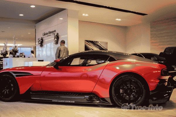 В продаже появился один из 24-х Aston Martin Vulcan