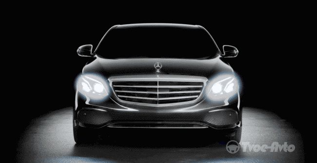 Mercedes-Benz показала тизер нового седана E-Class
