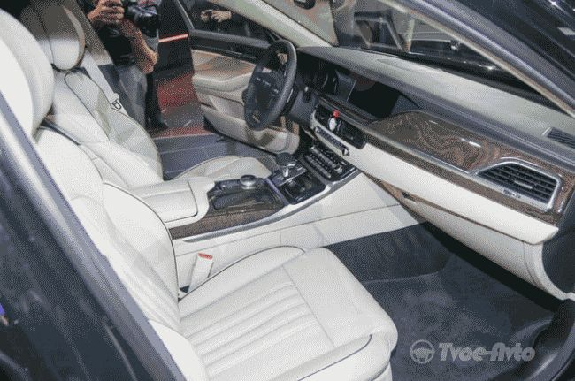 В Детройте прошла мировая премьера премиального седана Genesis G90
