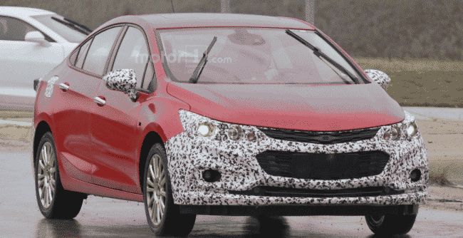 Chevrolet готовит гибридную версию седана Cruze 