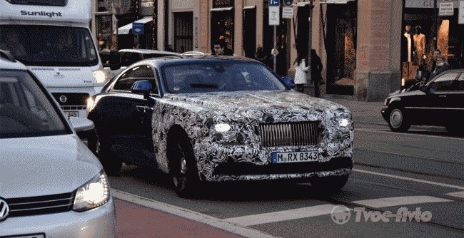 Rolls-Royce представит обновленное купе Wraith в 2016 году