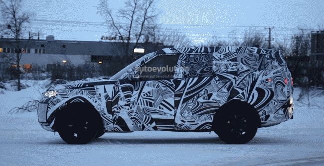 Land Rover испытывает холодом новое поколение внедорожника Discovery 