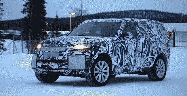 Land Rover испытывает холодом новое поколение внедорожника Discovery 