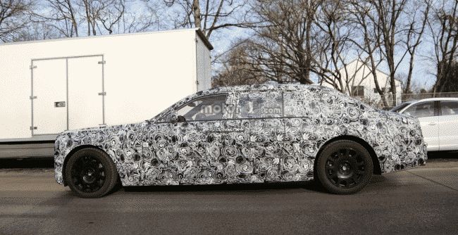 Седан Rolls-Royce Phantom нового поколения вышел на тесты