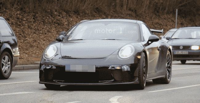 На дорогах Германии замечено обновленное купе Porsche 911 GT3 